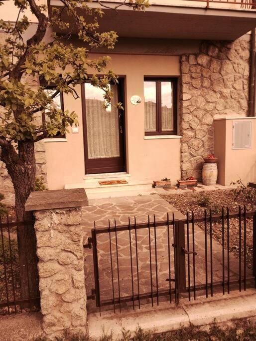 La Casina Di Nonna Giulia Apartment Castiglione d'Orcia Bagian luar foto